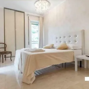 Couette-café Let's Go To